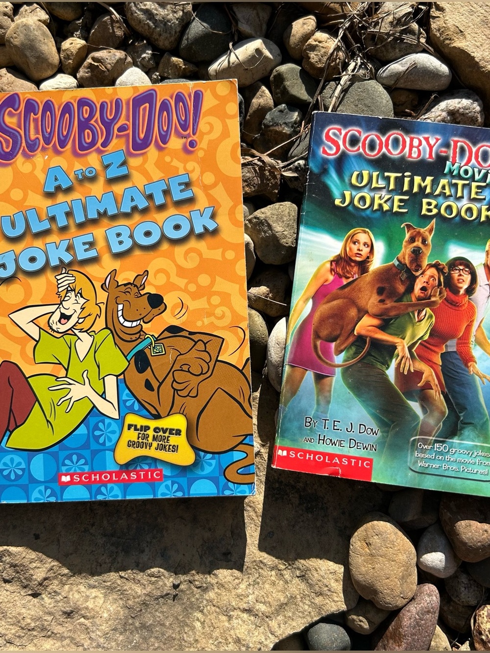 🩶5/$30 Set of 2 Paperback Scooby-Doo Joke Books published by Scholastic
